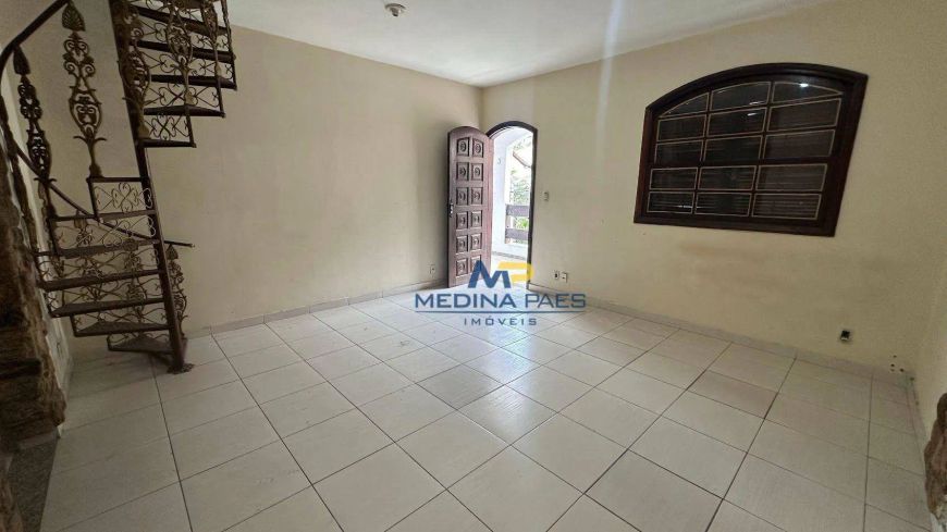 Sobrado com 3 dormitórios à venda por R$ 230.000,00 - Porto Velho - São Gonçalo/RJ