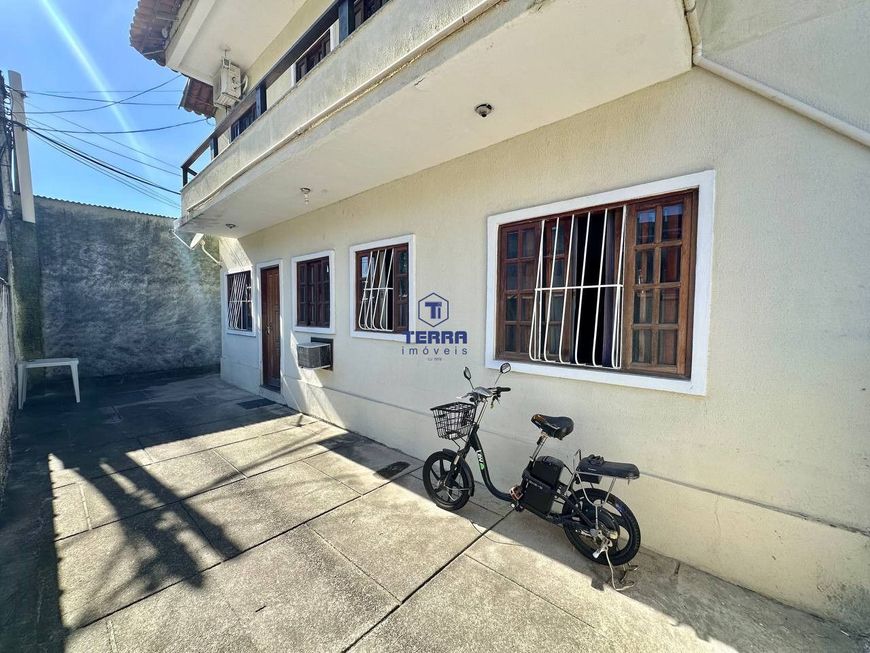 Ótima residência com 2 quartos e quintal em Maria Paula!