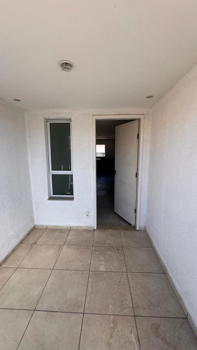 Imóvel para aluguel possui 63 metros quadrados com 2 quartos em Mangueira - São Gonçalo - RJ