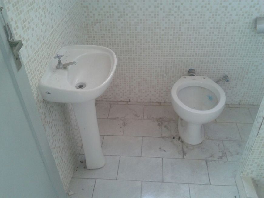 Apartamento com 40 mts , com 2 quartos em Mutuá - São Gonçalo - RJ