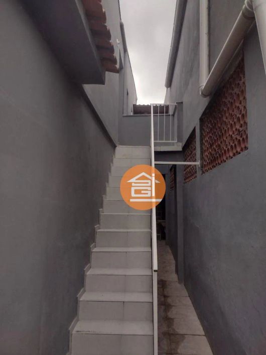 Casa com 2 dormitórios para alugar, 60 m² por R$ 1.268/mês - Antonina - São Gonçalo/RJ