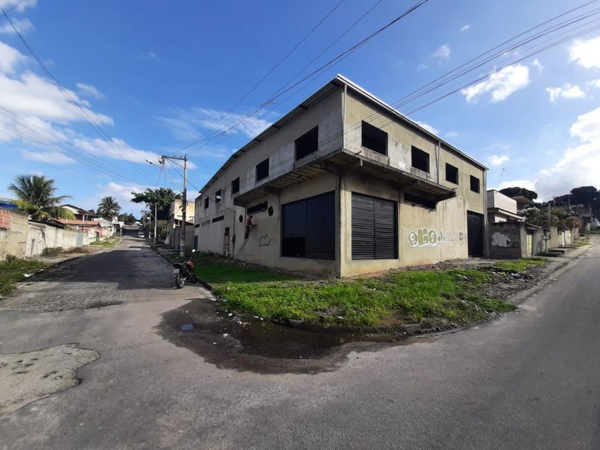 Alugo LOJA com 558 metros quadrados em Lagoinha/Laranjal - São Gonçalo - Rio de Janeiro