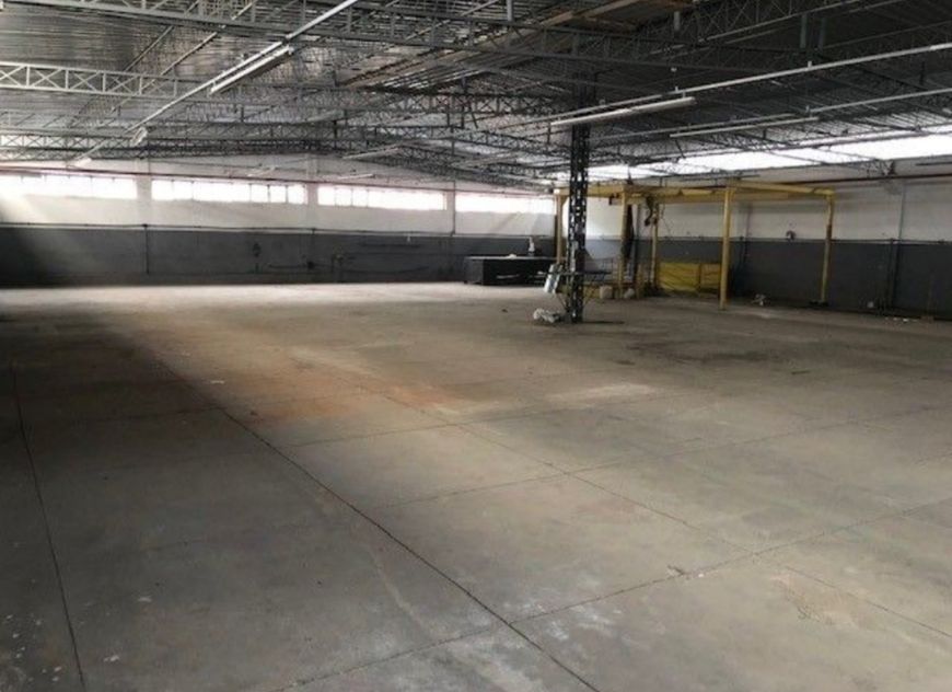 ALUGO OU VENDO GALPAÕ COM 2.300m2 NA VENDA DA CRUZ,NITERÓI-RJ