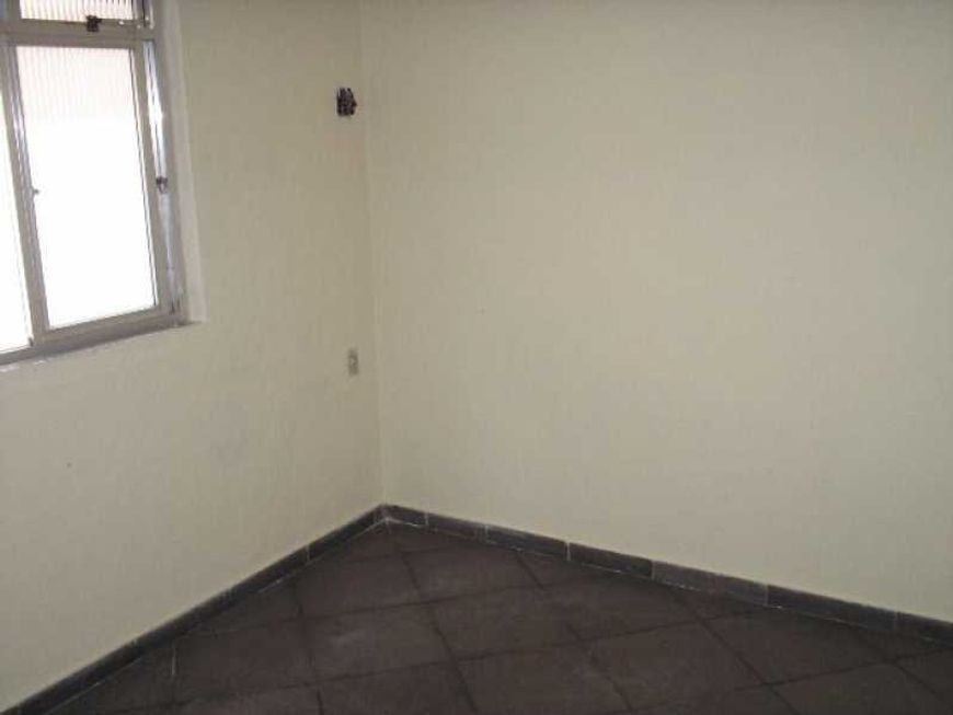 Engenho Pequeno - Rua Felix Antonio da Silva, 119 - Casa 03 - R 450,00 com taxas incluídas