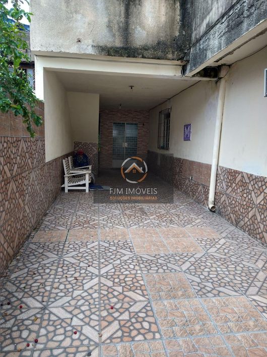 Casa à Venda em Rocha, São Gonçalo - 2 Quartos, 65m², R$280 Mil