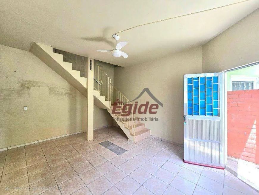 Casa com 2 dormitórios para alugar por R$ 1.230,00/mês - Barro Vermelho - São Gonçalo/RJ