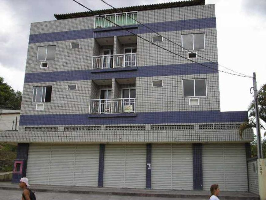 Colubandê - Rua Pastor Avelino de Souza, 04 loja - R 900,00