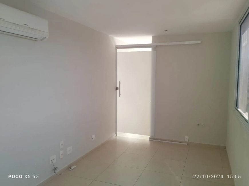 Imóvel para aluguel possui 27 metros quadrados em Centro - São Gonçalo - RJ