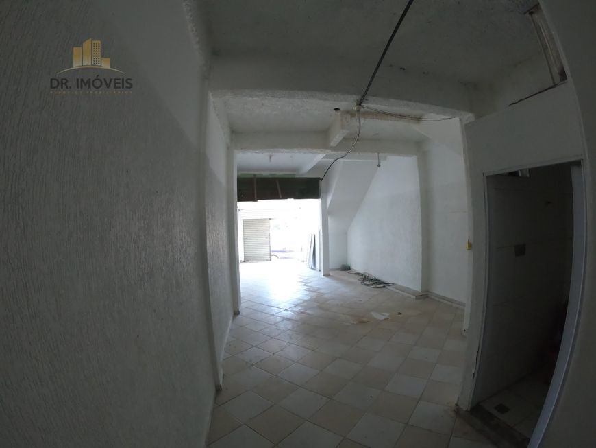 Espaçosa loja comercial em Coelho - SG