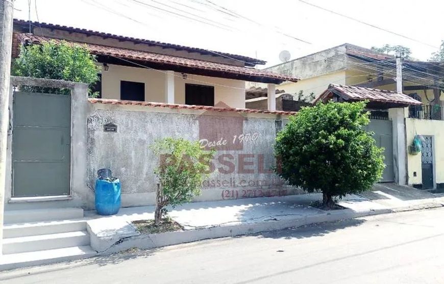 Casa Pita com 2 Quartos 1 com Suíte Garagem Piscina