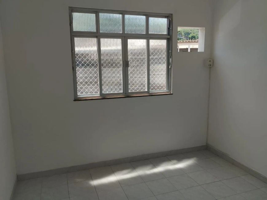 Sobrado para aluguel tem 40 metros quadrados com 1 quarto em Barro Vermelho - São Gonçalo - RJ