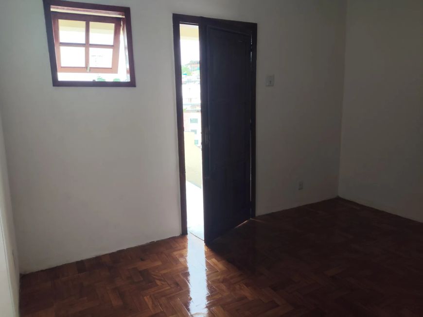 Casa 2 quartos no Barro Vermelho SG RJ