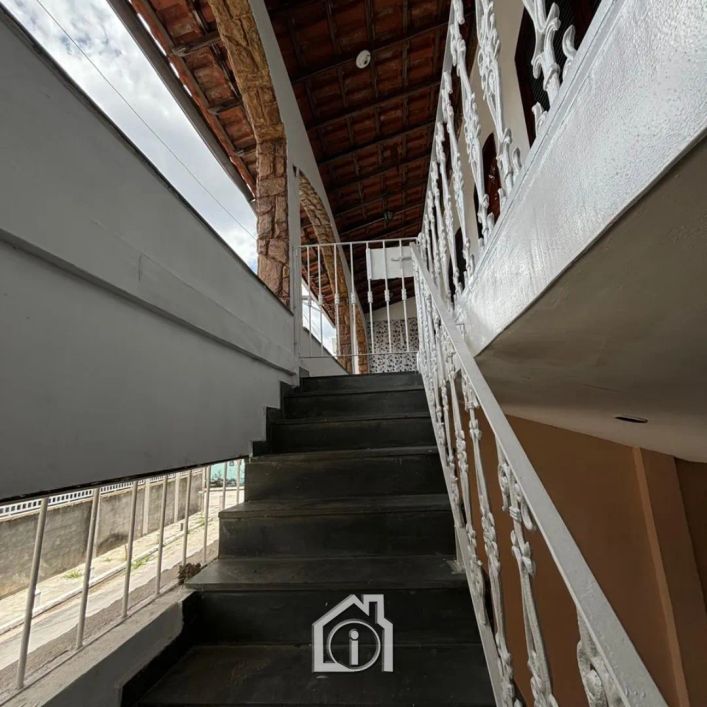 Imóvel para aluguel tem 210 metros quadrados com 2 quartos em Porto Novo - São Gonçalo - RJ