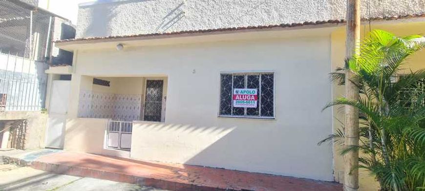 Barro Vermelho- Rua Dr.Getúlio Vargas , 15 casa 05 - 850,00