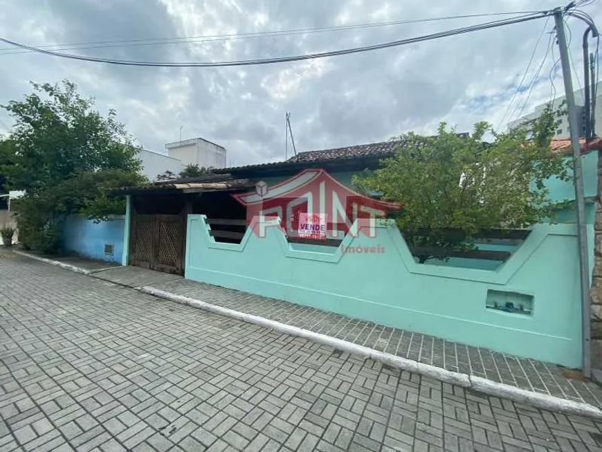 Casa em Condomínio : / Residencial / Maria Paula
