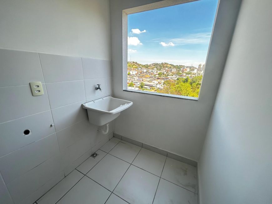 Rivans Sobrinho Vende ou aluga Excelente 2 quartos c/ suite varanda e vaga - Jardim Central