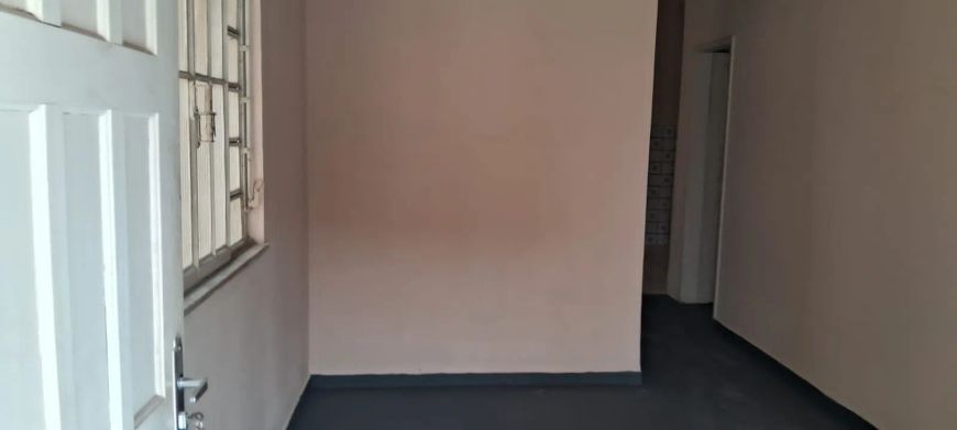 Casa com 2 quartos em Laranjal - São Gonçalo - RJ