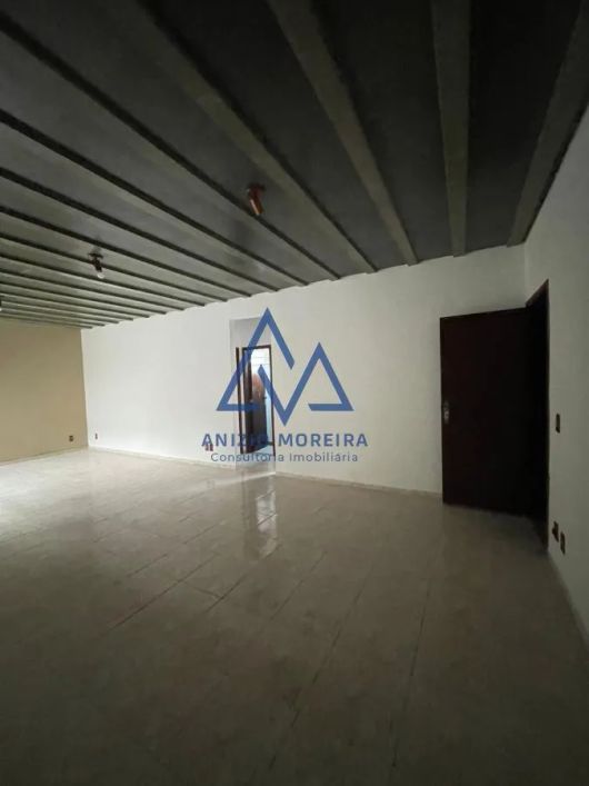 Apartamento para Locação em São Gonçalo, Trindade, 2 dormitórios, 1 banheiro, 1 vaga