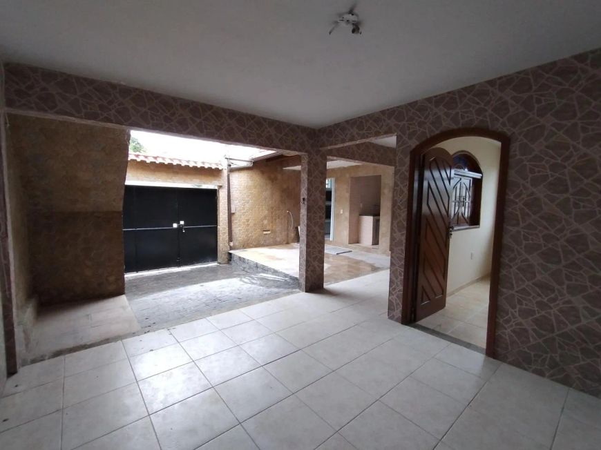 Está procurando a casa para locação no Barro Vermelho? Dá uma olhada nessa oportunidade incrível. Co