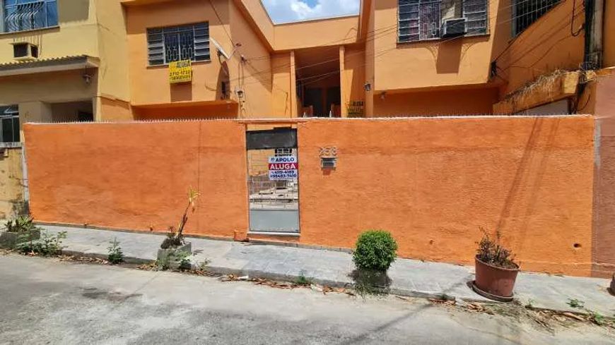 Alcantara - Rua Dr. Alfredo Backer, 258 casa 02 Fundos - R 700,00