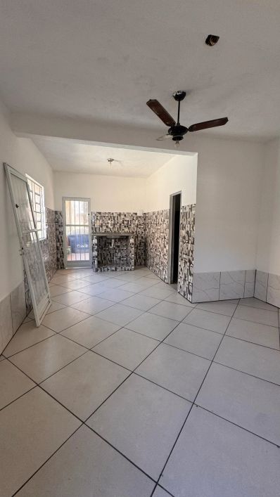 Casa para Locação no bairro Trindade, localizado na cidade de São Gonçalo / RJ