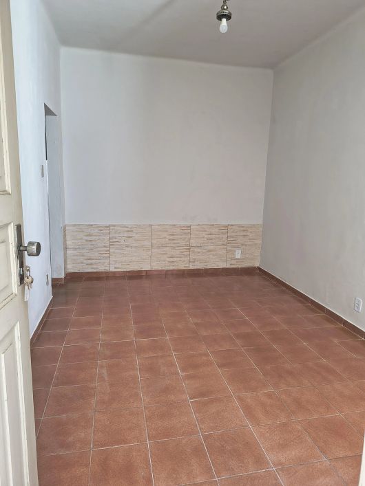 Casa de 01 quarto para locação em Venda da Cruz - São Gonçalo RJ