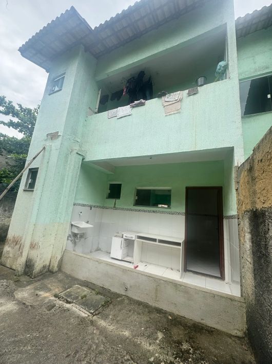 Casa de condomínio, sobrado para venda possui 60 metros quadrados com 2 quartos. Bairro Arsenal