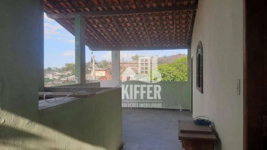 Sobrado com duas casas