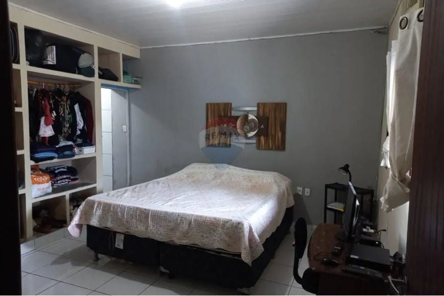 OTIMA CASA DE 4 QUARTOS MEDINDO 200M NO BENEDITO BENTES 1