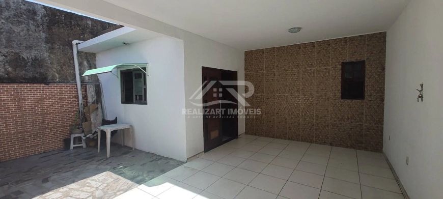 EXCELENTE CASA PARA FINS COMERCIAIS NA AV. PRINCIPAL DO GRACILIANO RAMOS