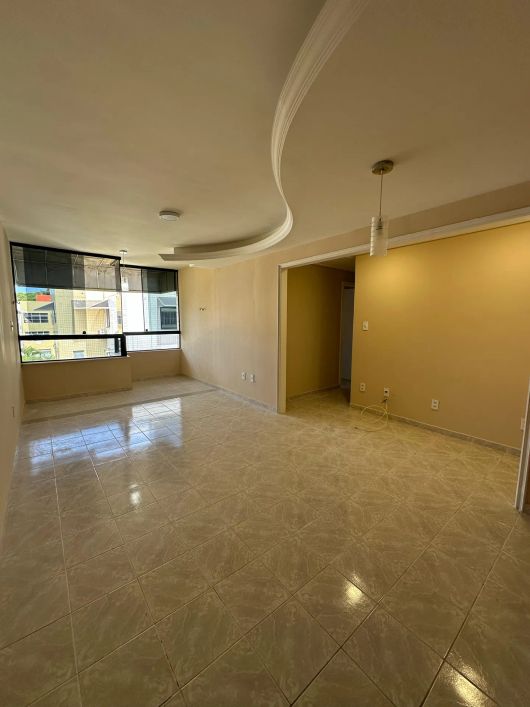 03 quartos sendo um suíte, com armários, na Jatiúca