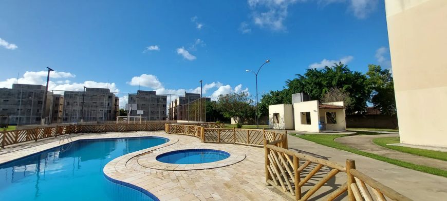 Imóvel para aluguel tem 50 metros quadrados com 2 quartos em Benedito Bentes - Maceió - AL
