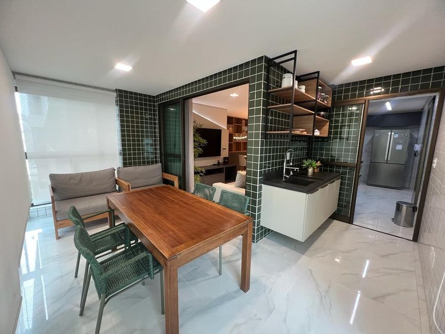 Lindo apartamento no edifício Gran Marine , empreendimento a beira mar, pronto de móveis fixos