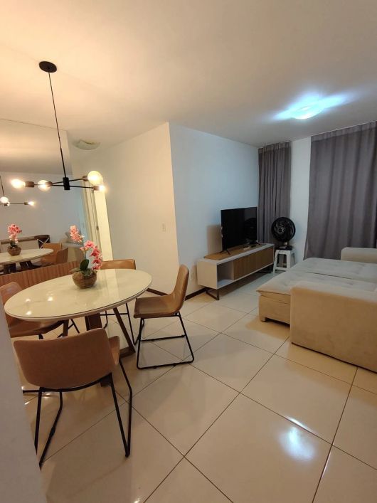 Alugo apt 2/4 semi mobiliado na jatiúca.