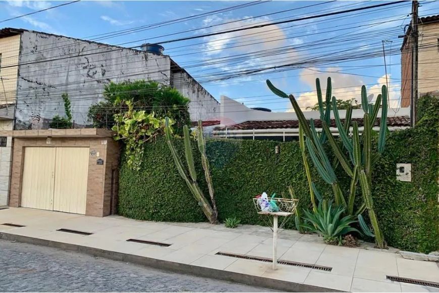Casa à venda com 2 quartos - 110 m² - Santa Lúcia - Maceió/AL