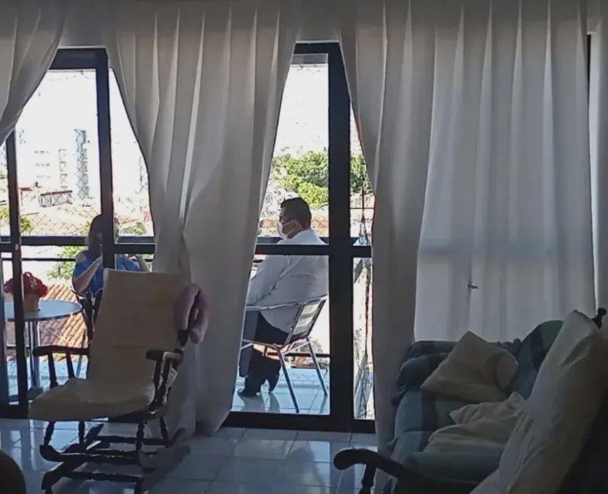 OPORTUNIDADE - VENDA -Apartamento com 106m² no bairro Gruta de Lourdes - Maceió