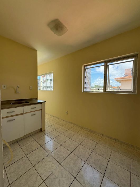 apto com 102m2 ,3/4+DCE mangabeiras