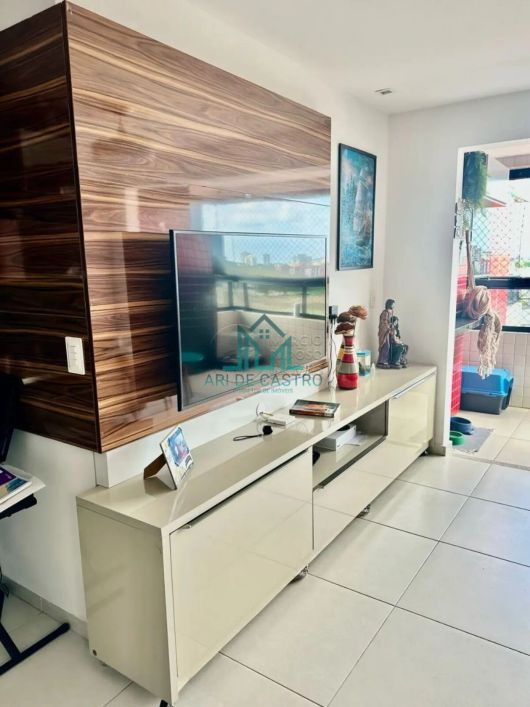 Apartamento com 3 Quartos, 99m², Varanda, 2 Vagas e Dependência na Gruta de Lourdes - Maceió Alagoas