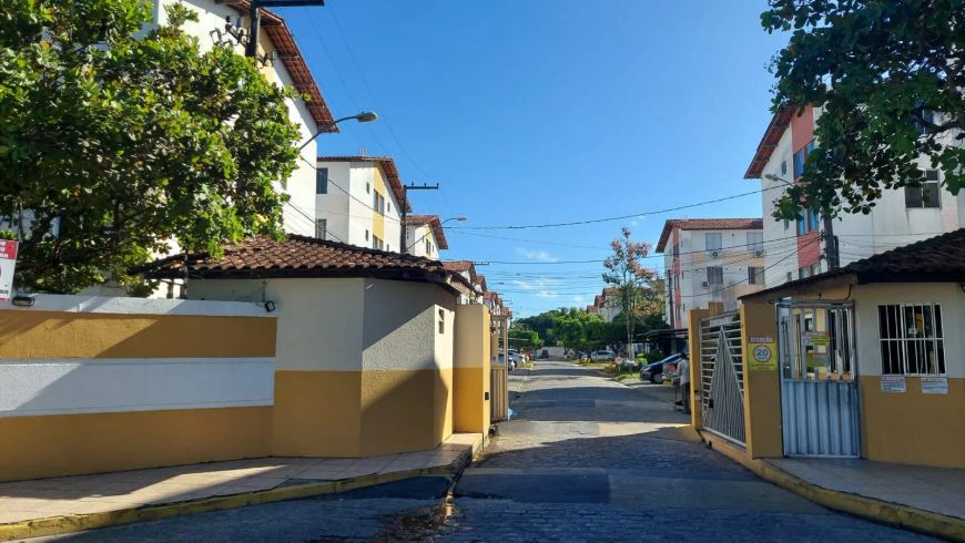 Apartamento reformado nascente no Cond. Bernardo Oiticica