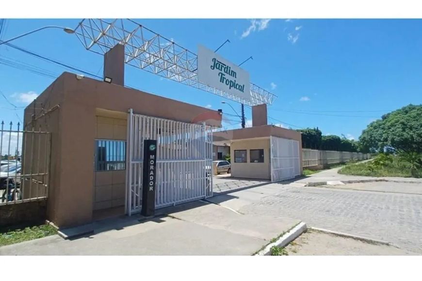 Casa á Venda No Res. Jardim Tropical
