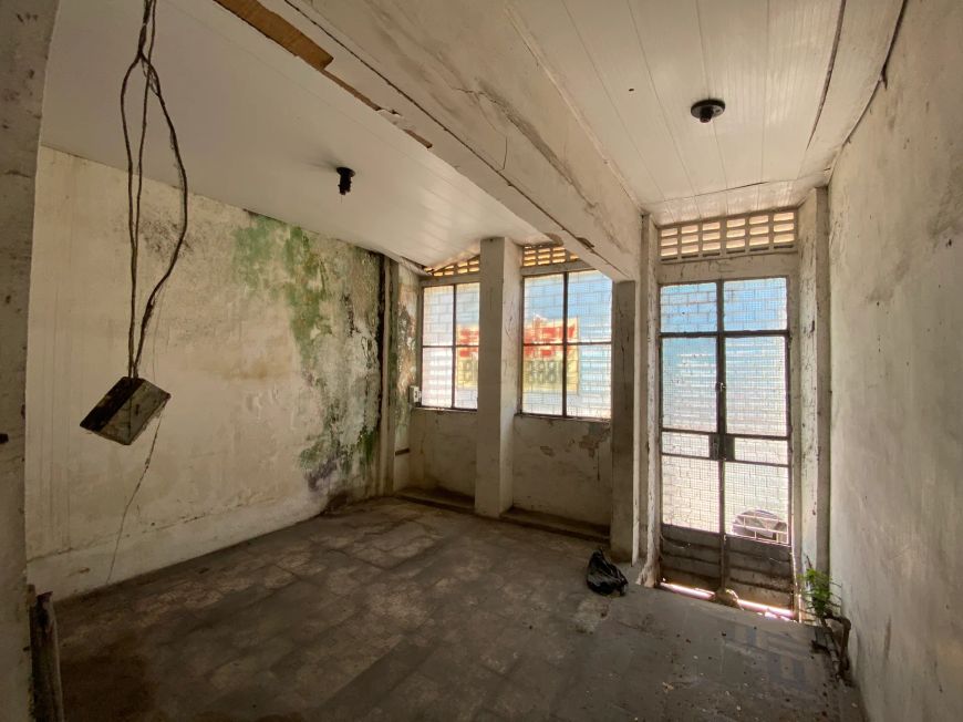 CASA À VENDA NO CENTRO DE MACEIÓ