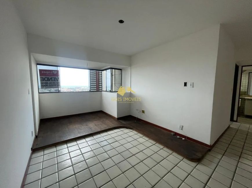 Venda apartamento com 3 quartos localizado no Farol, Edifício Panorama
