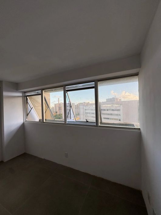 Alugo sala comercial no premium office.