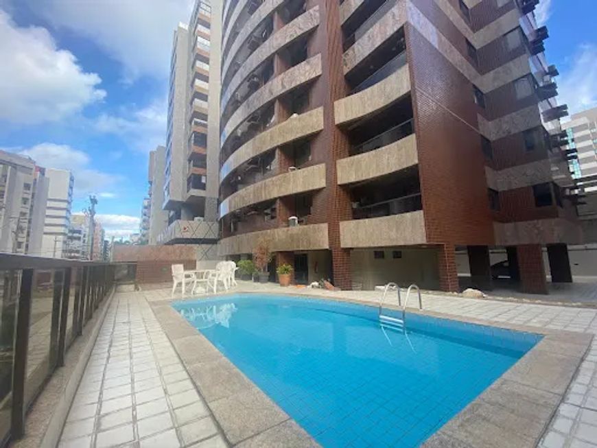 Apartamento no Edifício Resedá – No Coração da Ponta Verde!
