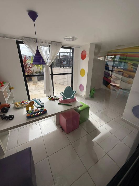 Apartamento Nascente com 98m2 e 3 Quartos (2 Suítes) no Farol - Maceió - AL