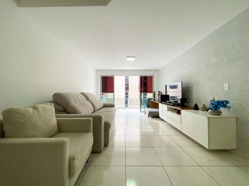 Apartamento na ponta verde com 132m2