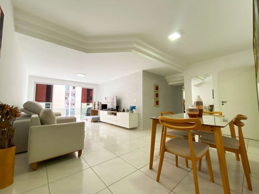 Apartamento na ponta verde com 132m2