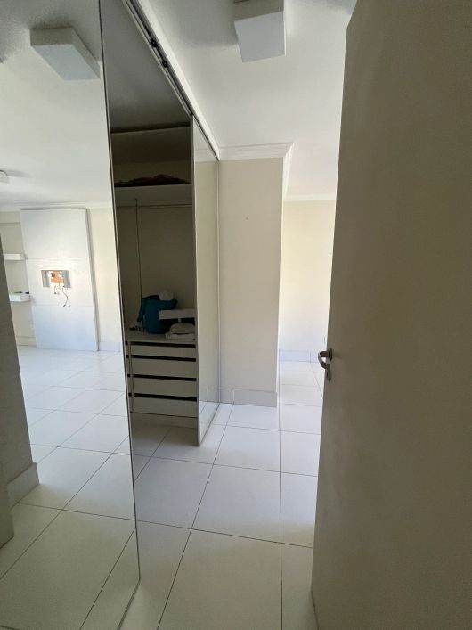 apto 3/4 perto da praia com 2 vagas apenas 650.000