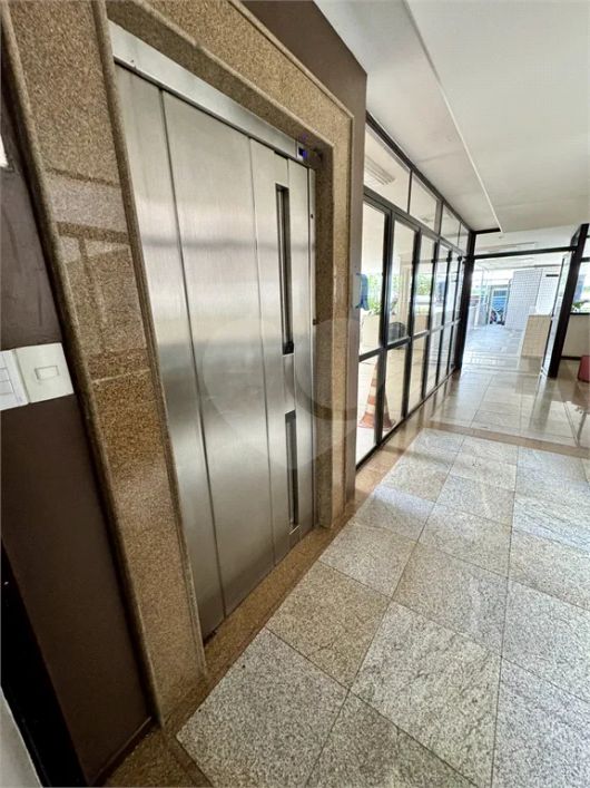 Apartamento com 3 quartos à venda em Farol - AL