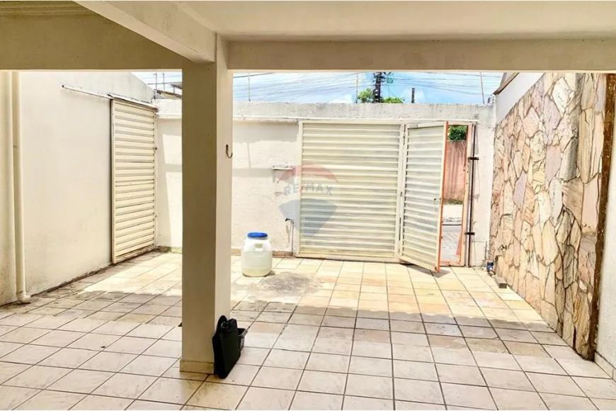 Casa com ponto comercial à venda - 238 m² - Jacintinho - Maceió/AL.